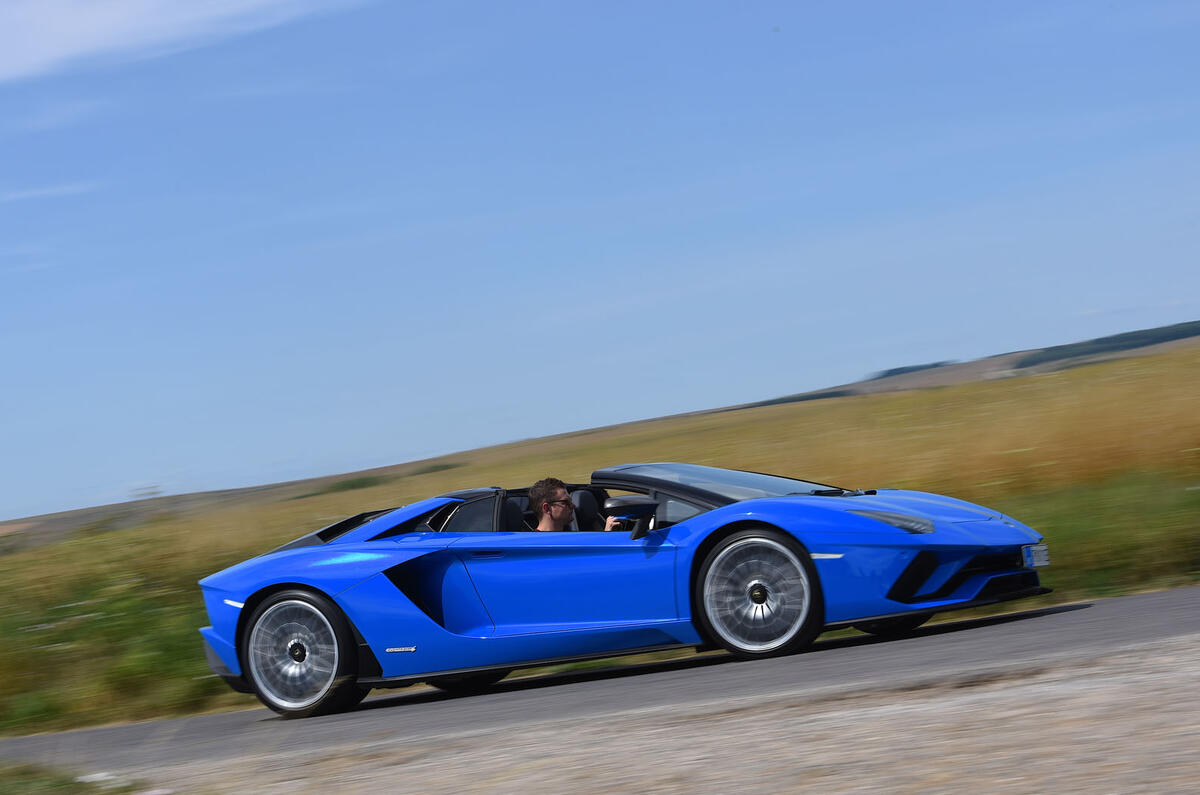 Lamborghini Aventador S Roadster 2018 review